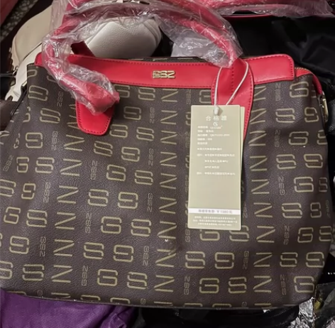 手提包新的，拿货价100块，现在49包邮 ...