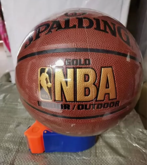 【急出】出全新未拆斯伯丁篮球，比赛训练用的...