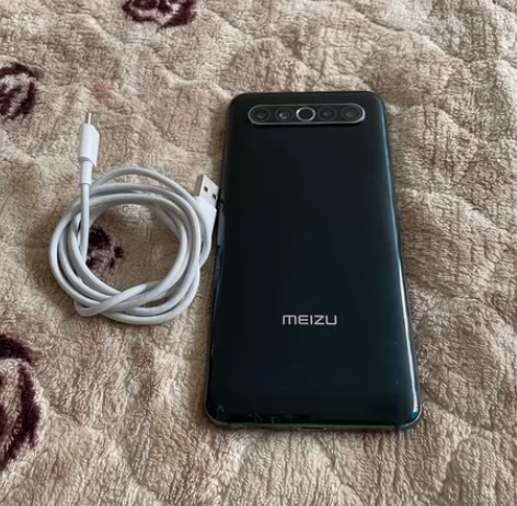 魅族17 手机无拆无修功能全部正常外观不错...