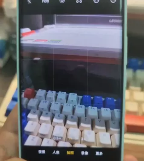 魅族18Pro外壳嘎嘎新屏幕有划痕和磨损带...