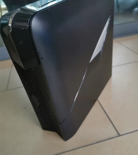 外星人x51 R3，购于美国，回来用了两年...