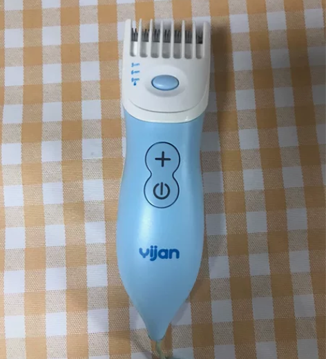 易简宝宝理发器，八成新，20元不包邮。 感...