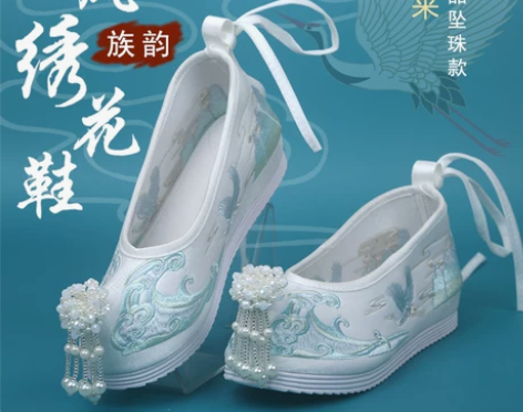 春季原创搭配古风汉服鞋子女绣花鞋内增高明制...