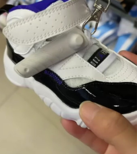全新正品代购，Nike耐克乔丹儿童魔术粘扣...