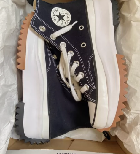 匡威厚底高帮36码 穿过一次，看图三专柜入...