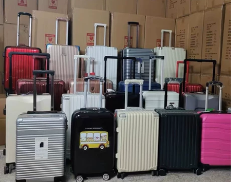 【24寸】【只有黑色，已贴大细节图】旅行箱...