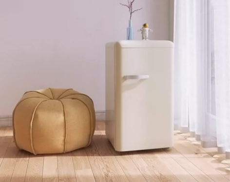 全新 金松 的复古小冰箱(全新),颜值高放...