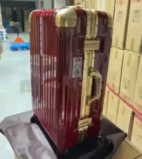 新娘箱结婚婚礼必备全新严选29寸台湾高端旅...