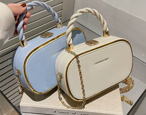 ?今年流行手提包包女2022新款高级感盒子...