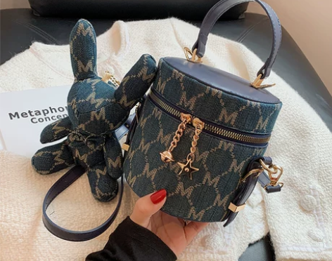 小众设计水桶包2022新款百搭手提包洋气小...