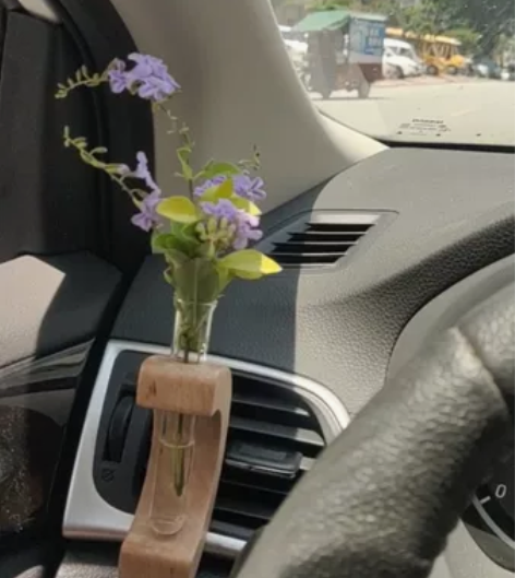 出风口车载插花器，路边的野花随便摘，花可以...