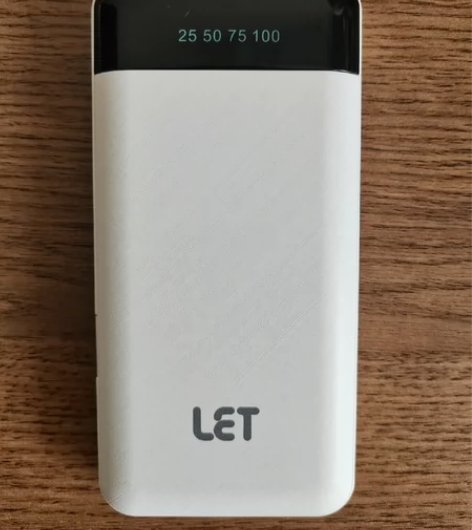 99新◆LET充电宝-自带带三种插头和支架...