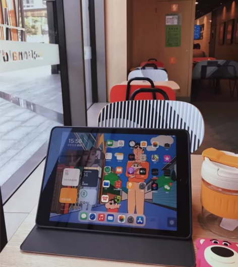 遭前任劈腿了，出前男友女神节礼物自用带笔i...