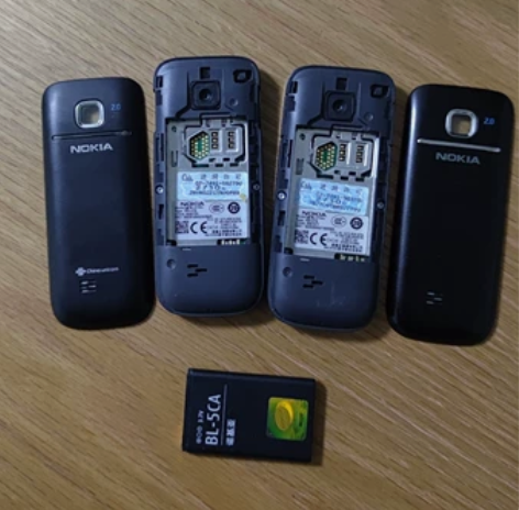 正品 诺基亚 2730c 两部手机 家里老...