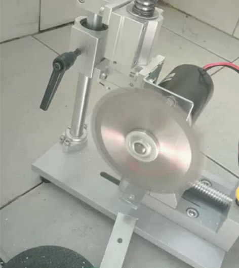 切割机，打磨，钻孔多功能桌面一体机，具体见...