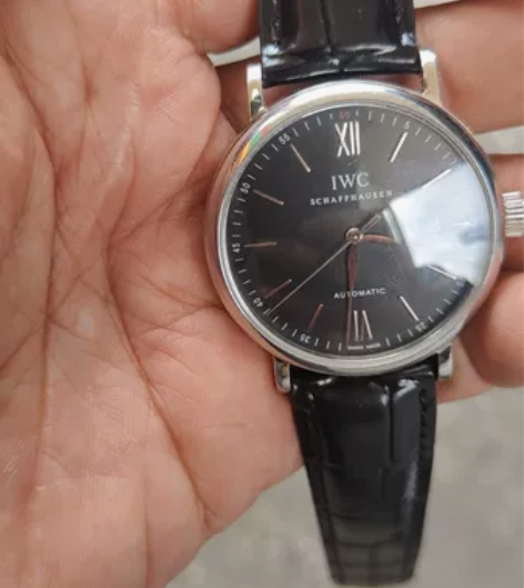 二手收到的全自动机械手表男款…………不知道...