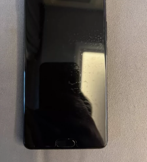 华为 mate 10 128G容量，6G运...