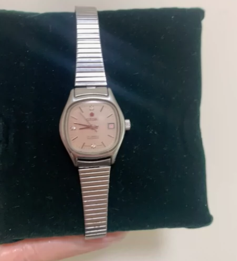 梅花牌手表，40多年前意大利购入。无修无损...