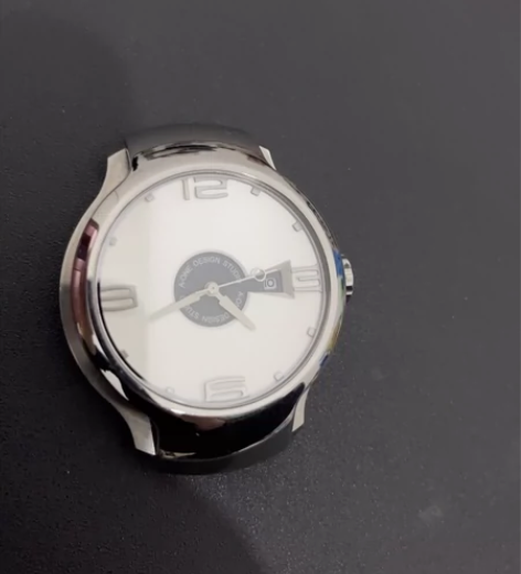 歌迪手表，机械透底，很新很靓，走时精准！外...