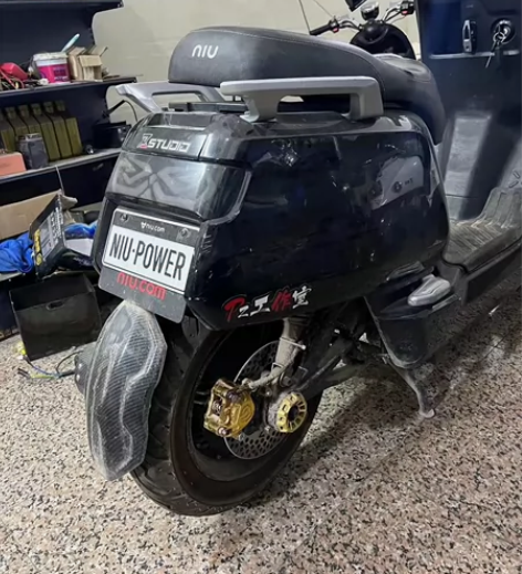 出小牛n1s动力版电池坏了换个电池就能正常...