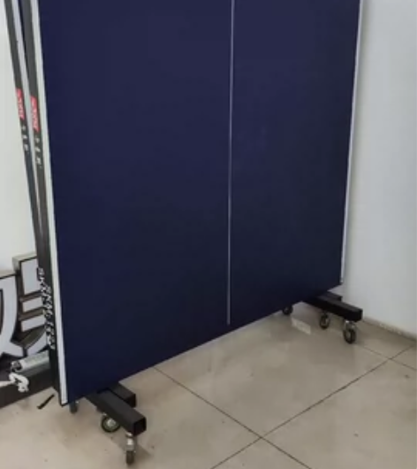 乒乓球台9成新，需要的自提。带轮，可折叠，...