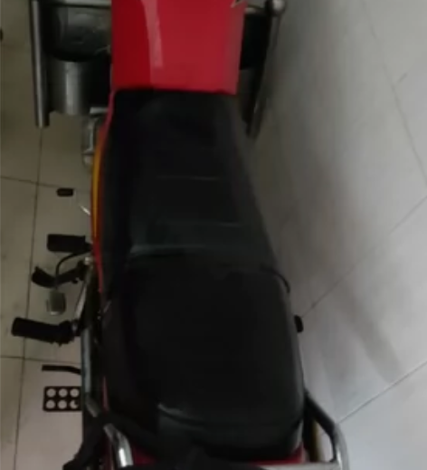 鹏城牌125摩托车 超亮LED大灯,前后真...