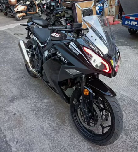 极品99新法拉利黑小忍者跑车，二手成色新，...