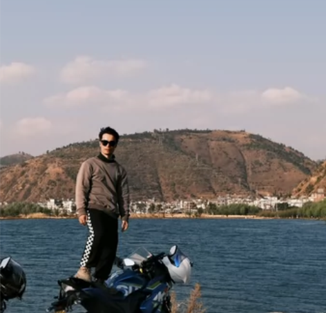 出售19年极客飒，目前19000公里缓慢增...