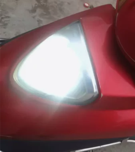 出一辆踏板摩托车，车况极品，刚做完大保养，...