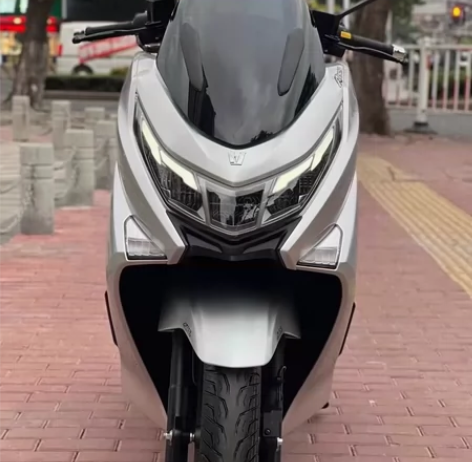 22年一手户豪爵uhr150，车子没得摔车...