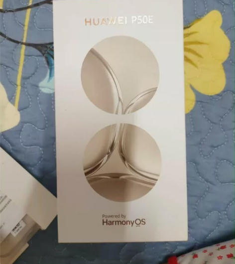 ?HUAWEI华为 实体店入，未激活 8+...