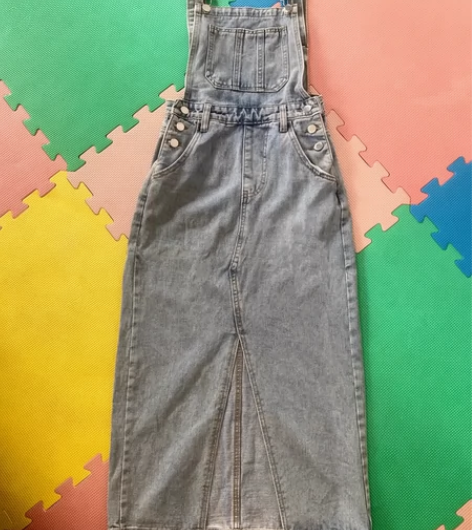 开叉牛仔背带裙 S码，买来穿了一次就没再穿...