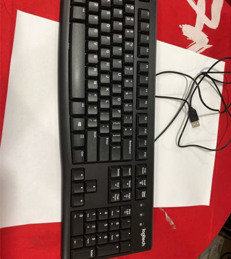 罗技有线键盘，型号是K120，字母键清晰，...