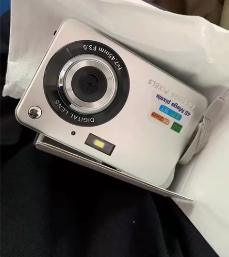 低价出！未拆封学生可出游用CDD复古相机 ...