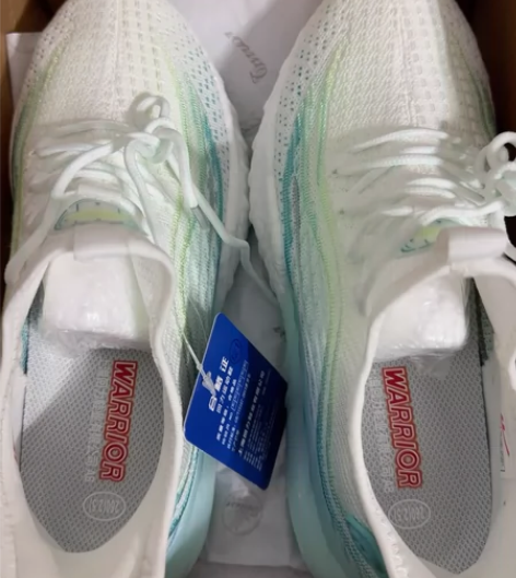 回力运动鞋 全新 吊牌在 42 男士￥89