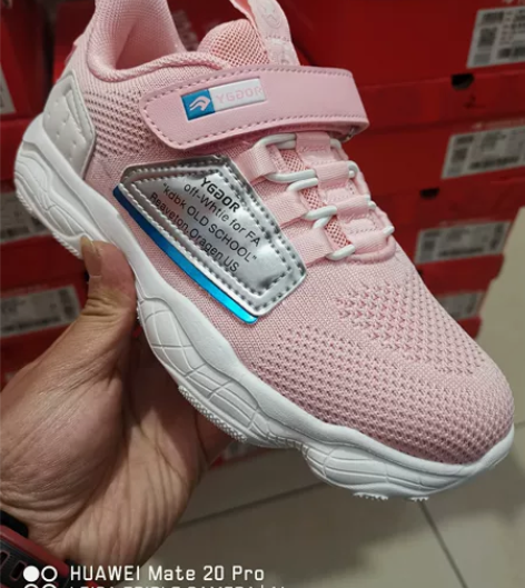 永高人女童鞋学生鞋，专柜断码尺码35，37...