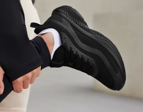 361男鞋运动鞋2023新款夏季鞋子网面透...