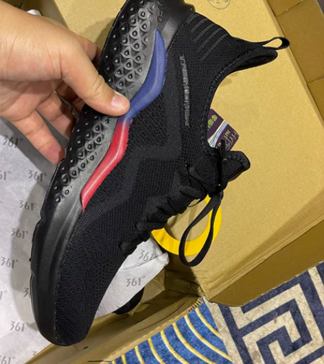 361度编织鞋面软弹科技跑步通勤鞋 全新4...