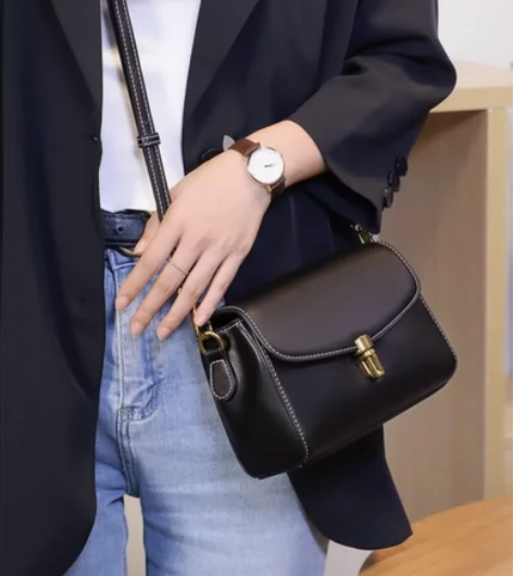 Viney包包女斜挎包新款潮真皮小方包斜挎...