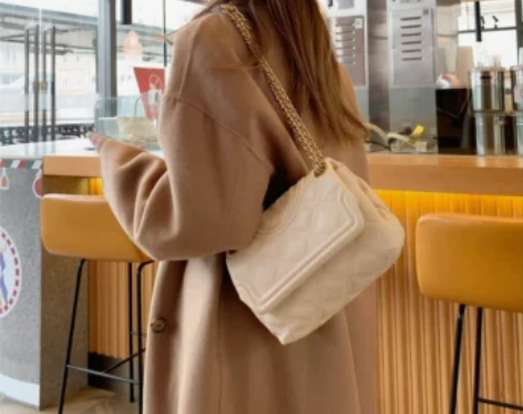 TB FLEMING 菱格羊皮大容量翻盖包...