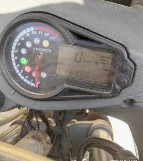 19年的阿普利亚150ADV带三箱 感兴趣...