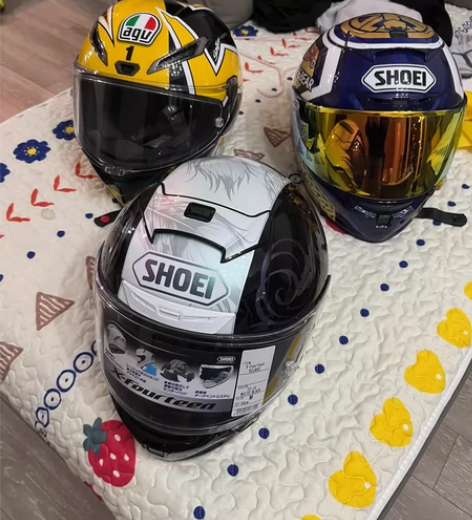 随缘出几顶头盔 agv平等，全新没戴过，x...