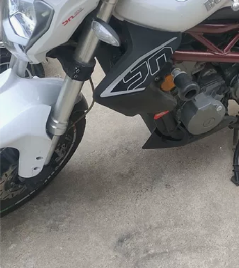 贝纳利黄龙300bn302准18年一万六千...