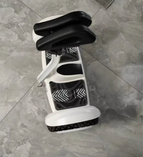 领奥平衡车，积分兑换的礼品，玩了玩，很新，...