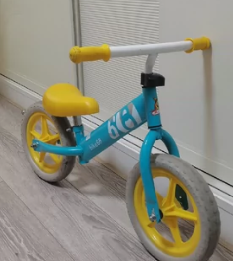 儿童平衡车（非充气轮） 八成新。孩子大了换...