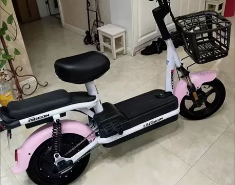 低价转让全新未拆封电动车爱玛同款电瓶车锂电...