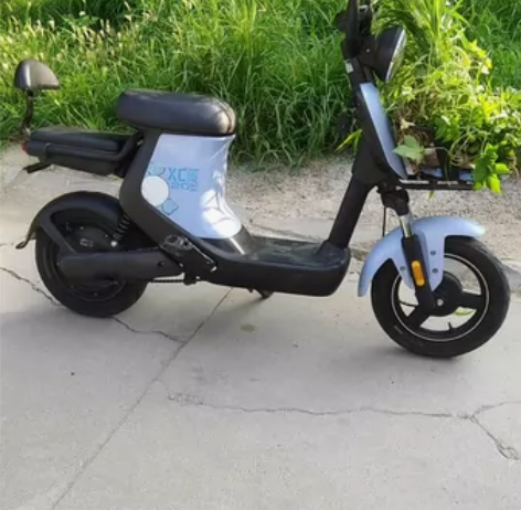 新日电瓶车，锂电池，小牛u1款，靓妹喜欢的...