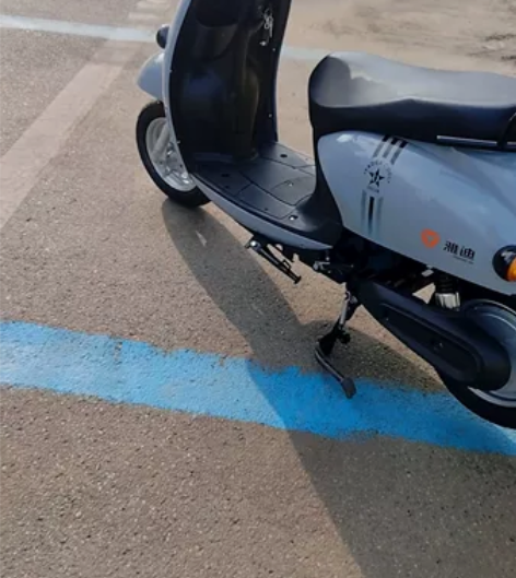 要离开成都了 转让自用雅迪电动车 灰色 6...