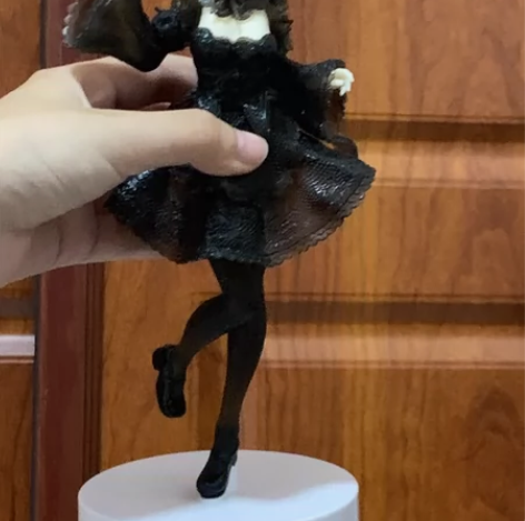 蕾姆和初音手办，55一个100两个， 可分...