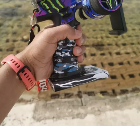 富斯nb4遥控器， 我太喜欢这个贴纸了！ ...